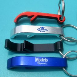 Móc khóa khui bia mở bia in logo theo yêu cầu