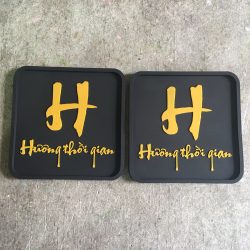 Lót ly cao su hình vuông hoạ tiết nổi